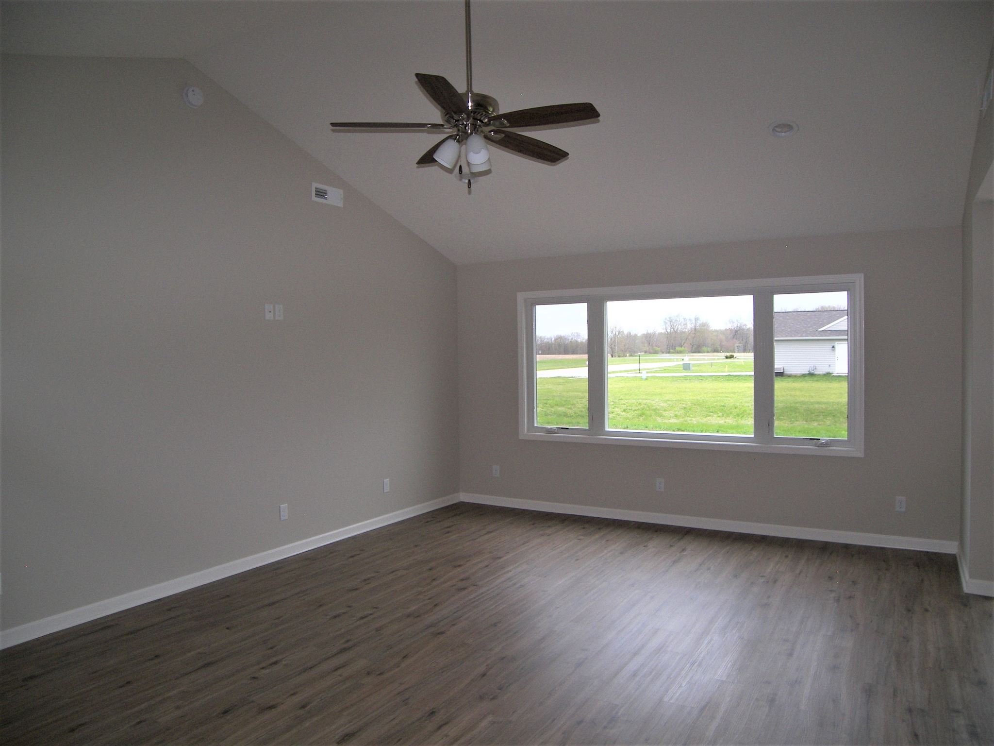 7810 East Goodison Road North Webster, IN 46555 - Photo 11 of 36 Gallery Image 11