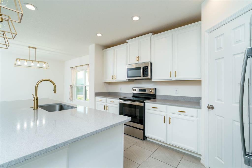 244 Hamlet Loop Davenport, FL 33837 - Photo 11 of 36