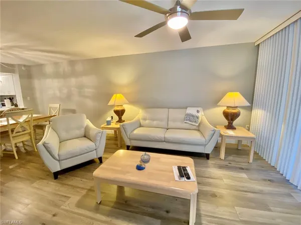 $5,500 | 290 Naples Cove Drive, Unit 2205, Naples, FL 34110