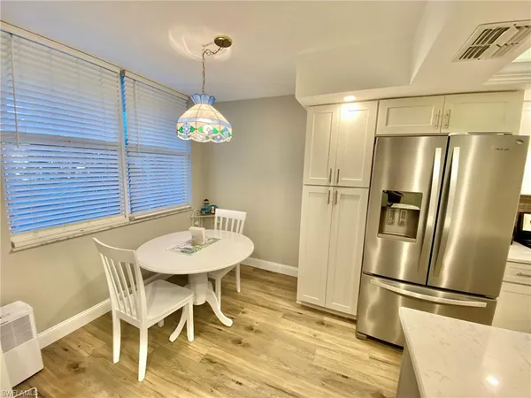 $5,500 | 290 Naples Cove Drive, Unit 2205, Naples, FL 34110