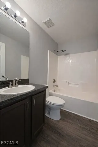 $2,495 | 1222 Northeast 40th Terrace, Cape Coral, FL 33909