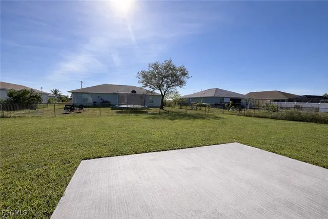 $2,495 | 1222 Northeast 40th Terrace, Cape Coral, FL 33909