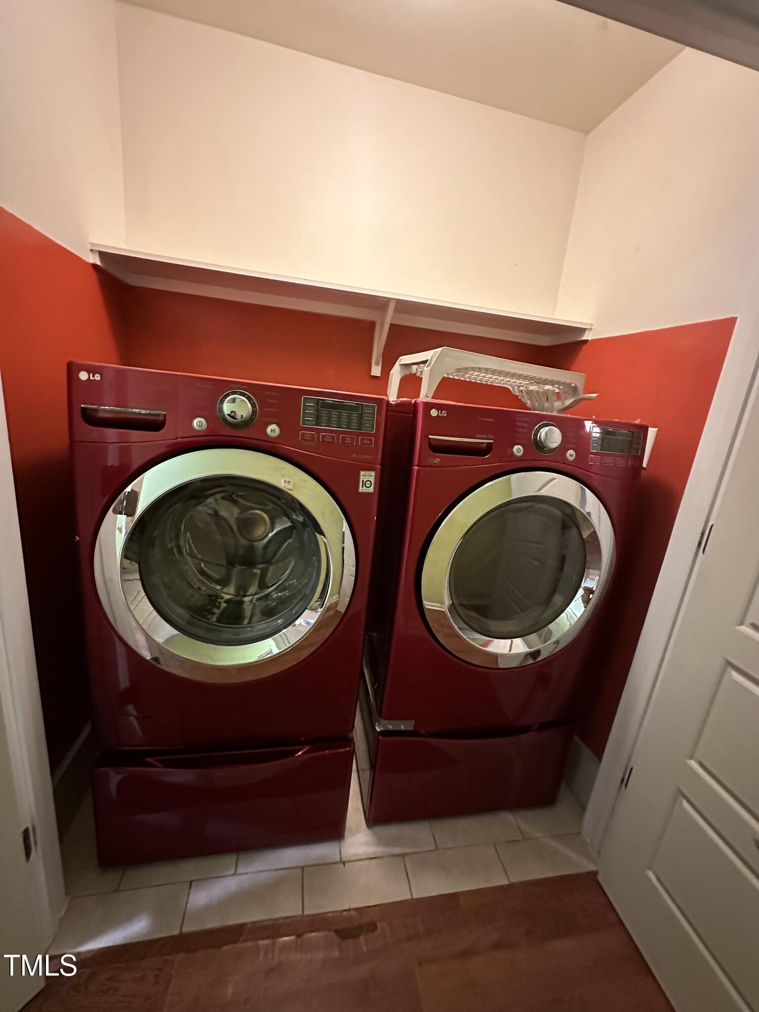 312 East End Avenue Durham, NC 27703 - Photo 15 of 18 a utility room with dryer and washer