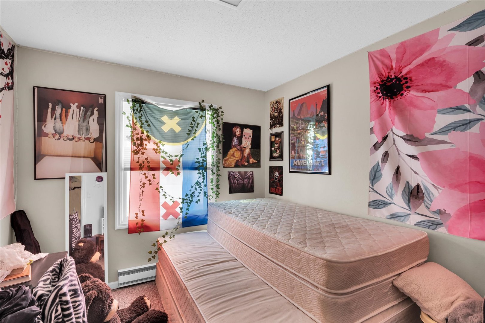 309 West Springfield Avenue Urbana, IL 61801 - Photo 12 of 35 a living room with furniture and a flat screen tv