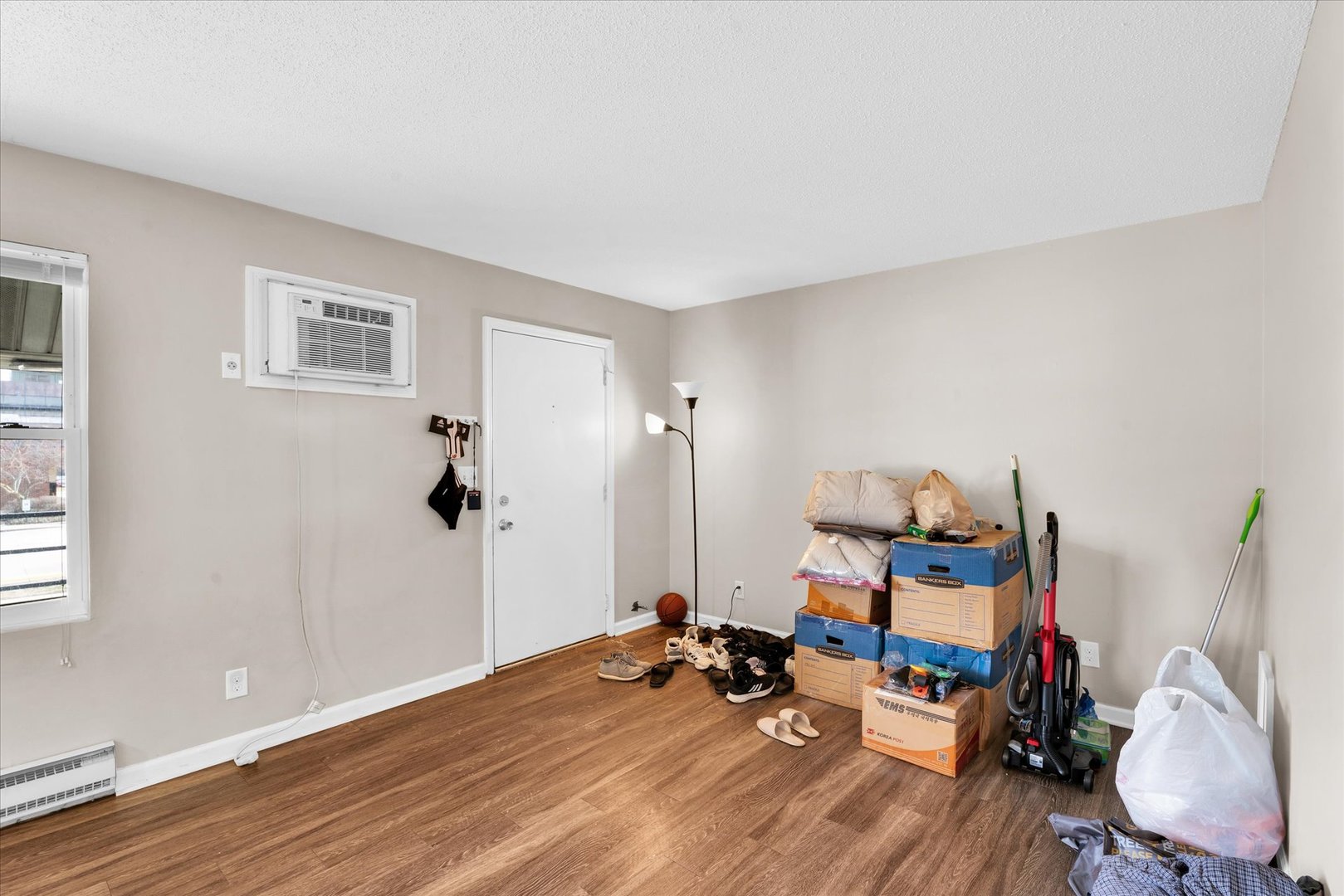 309 West Springfield Avenue Urbana, IL 61801 - Photo 26 of 35 a view of a room with gym equipment