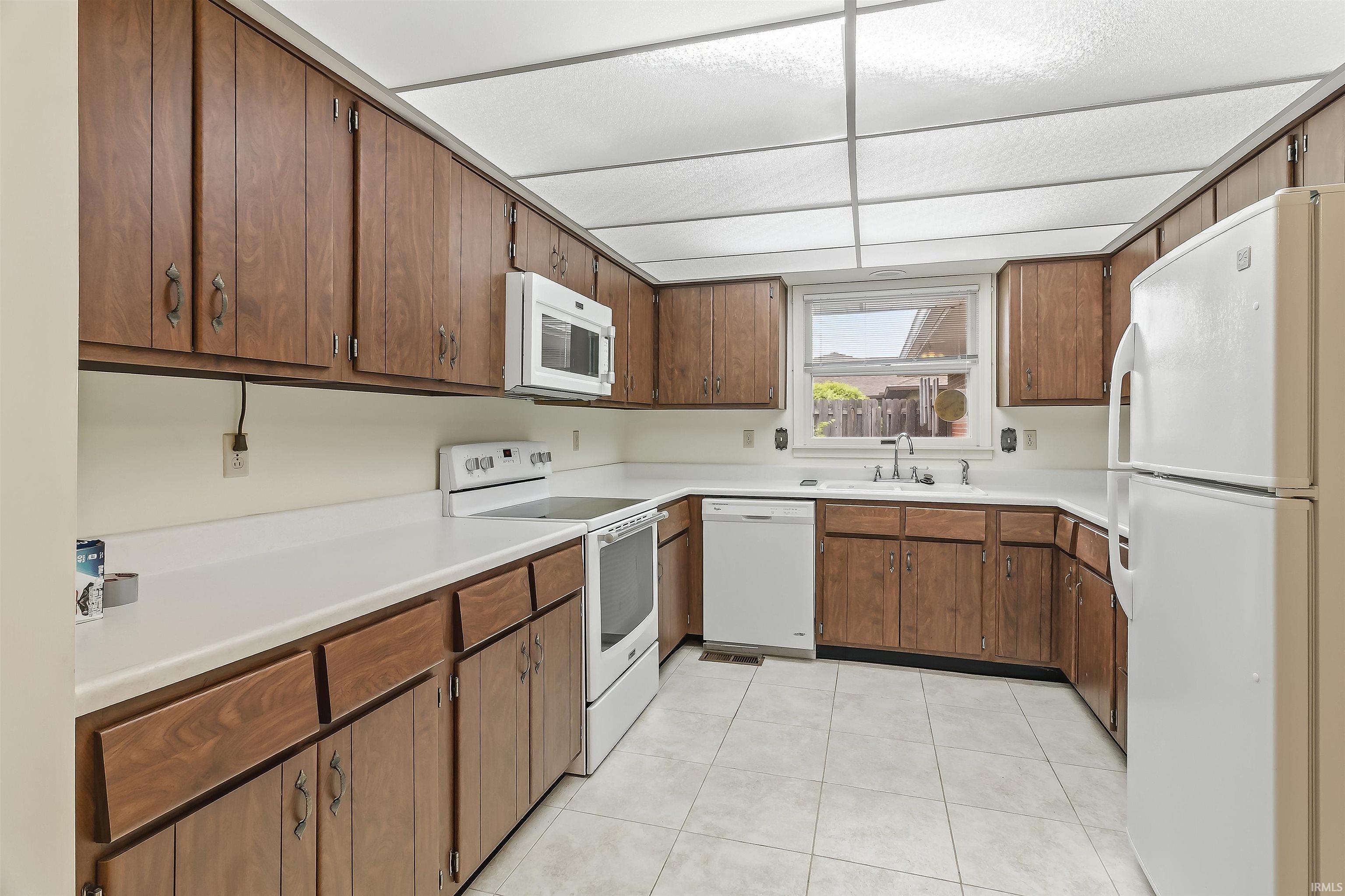 1505 North Quarry Road Marion, IN 46952 - Photo 8 of 26