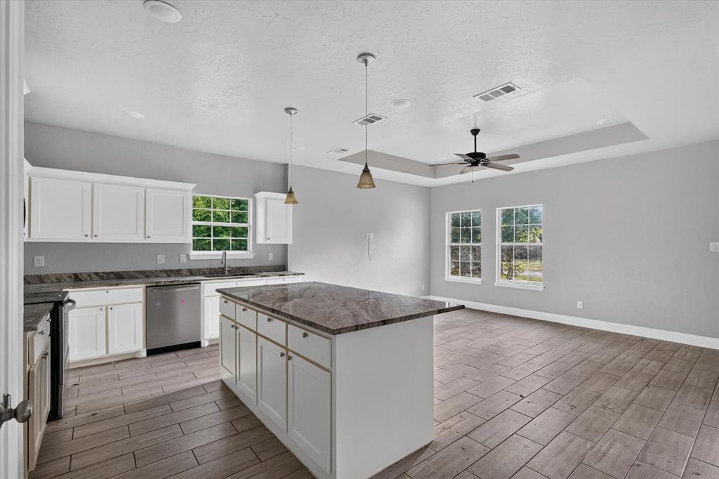 4102 Gordon Street Greenville, TX 75401 - Photo 5 of 28 Gallery Image 5