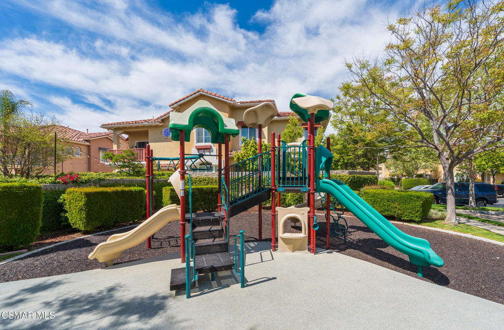 4117 Orontes Way, Unit B Simi Valley, CA 93063 - Photo 44 of 52