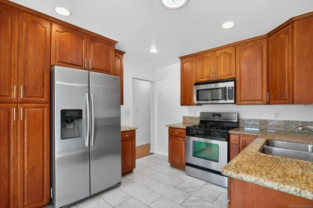 $4,650 | 5442 San Onofre Terrace, San Diego, CA 92114