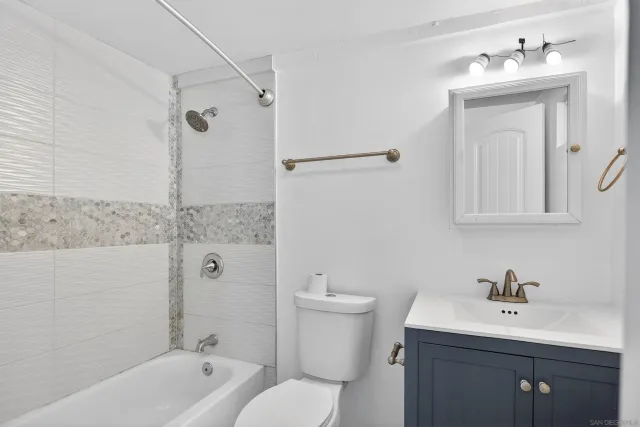 $4,650 | 5442 San Onofre Terrace, San Diego, CA 92114