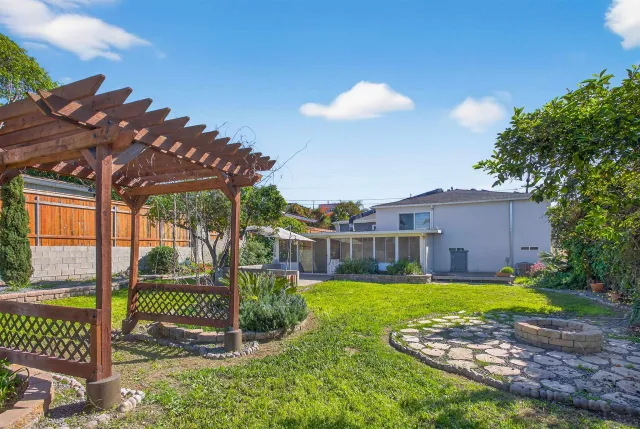 $4,650 | 5442 San Onofre Terrace, San Diego, CA 92114