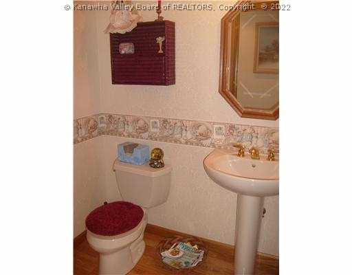 1723 Bills Creek Road Winfield, WV 25213 - Photo 11 of 15 Main Level Bathroom.