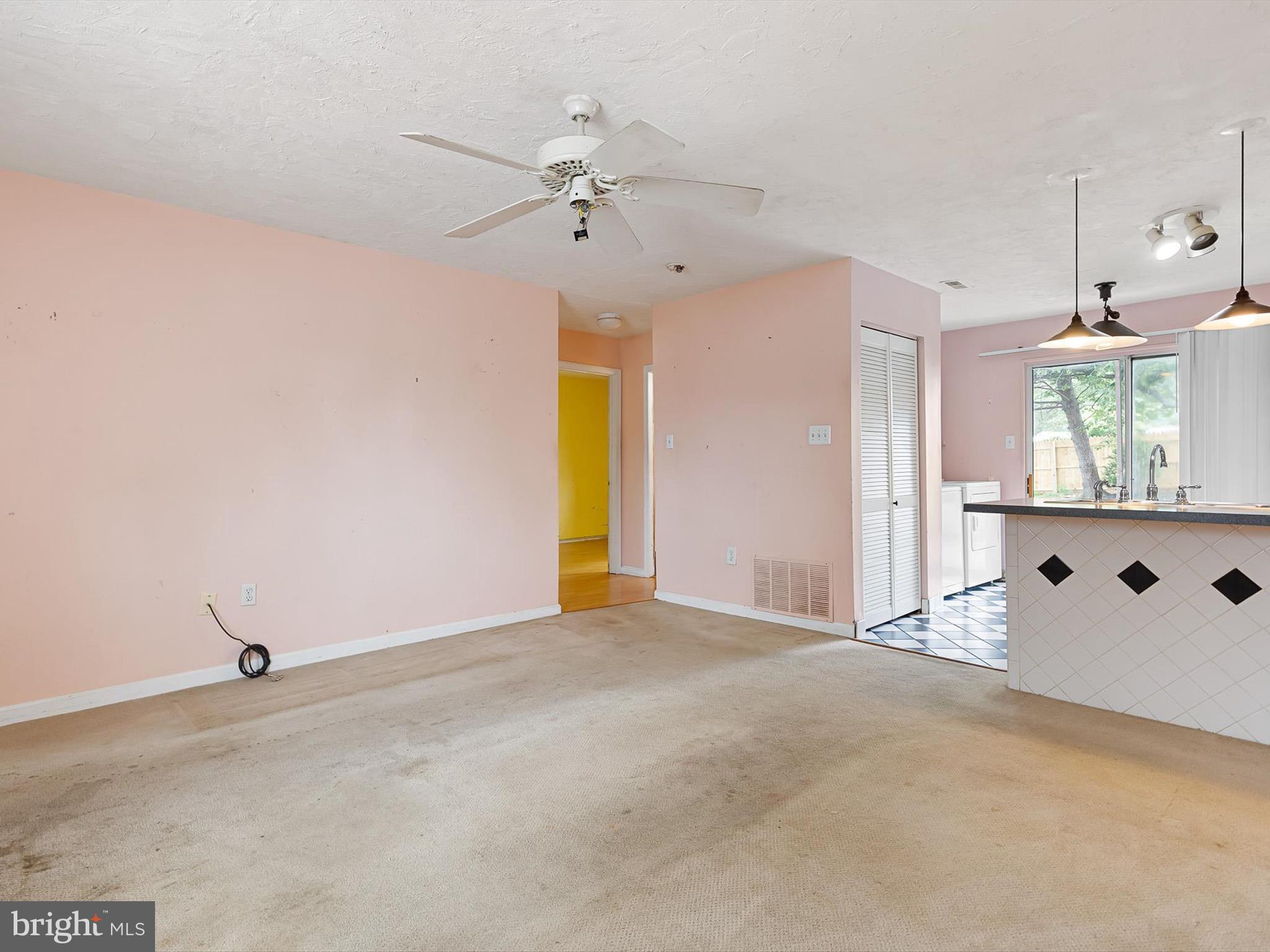 5 Topaz Drive Newark, DE 19702 - Photo 8 of 28 a view of a livingroom with a window