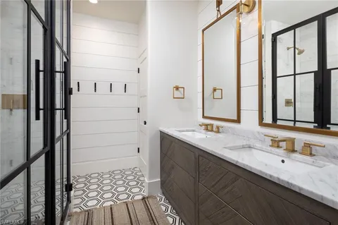 $5,395,000 | 664 Hickory Road, Naples, FL 34108
