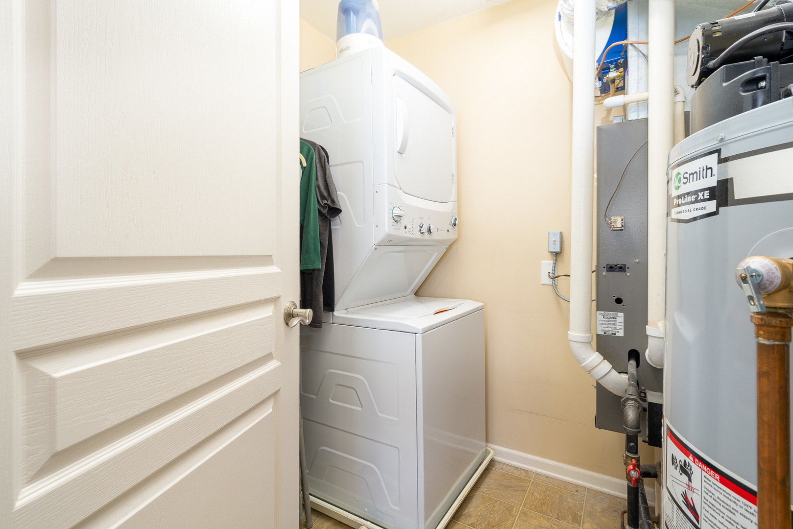 15316 Pinewood Road Lockport, IL 60441 - Photo 25 of 31 a bathroom with a sink and washing machine
