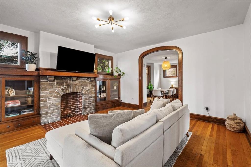 2100 Mt Troy Road Pittsburgh, PA 15212 - Photo 6 of 41 Gallery Image 6