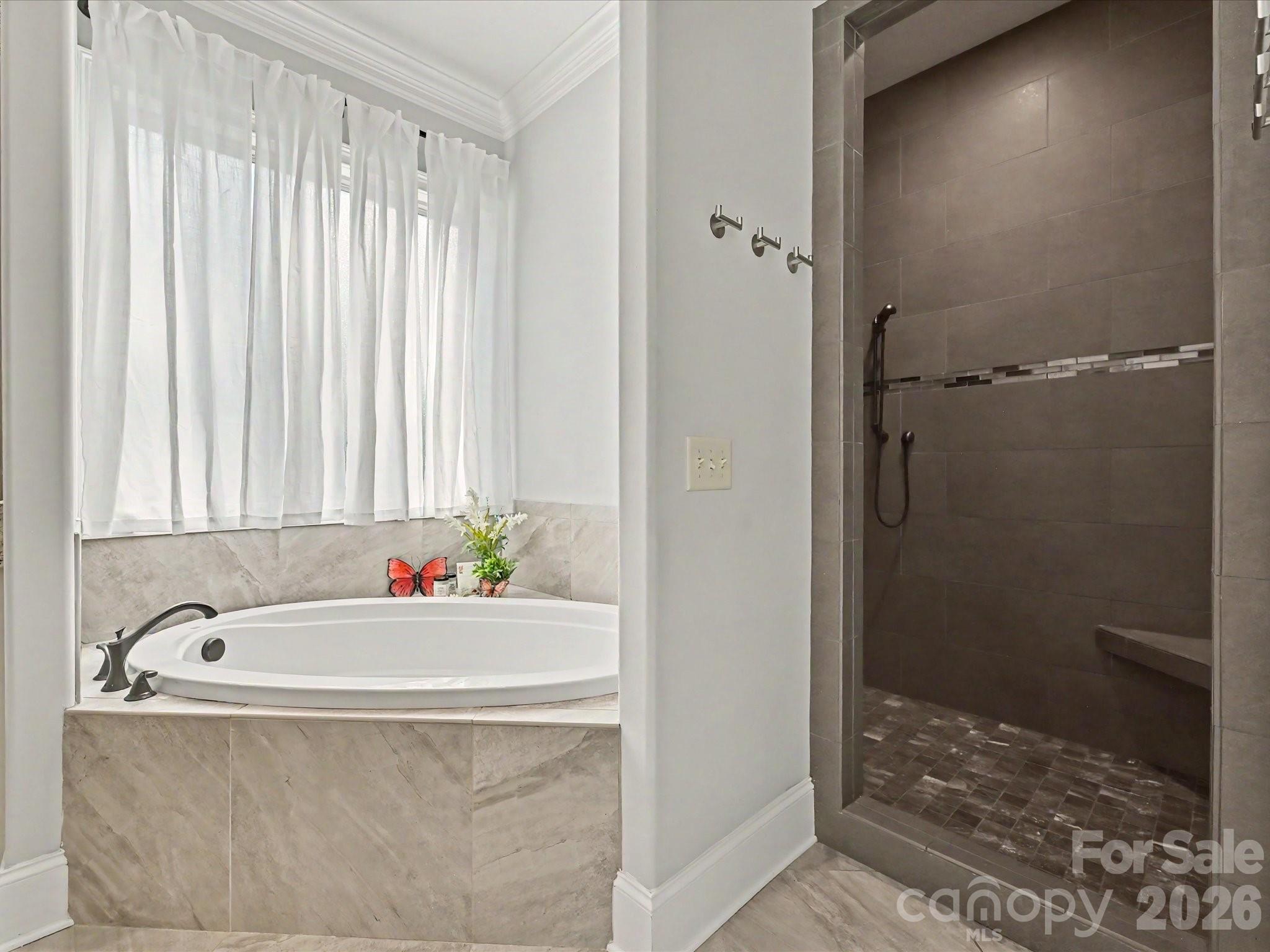 280 Palm Cove Way York, SC 29745 - Photo 28 of 48 a bath tub sitting in a bathroom next to a sink
