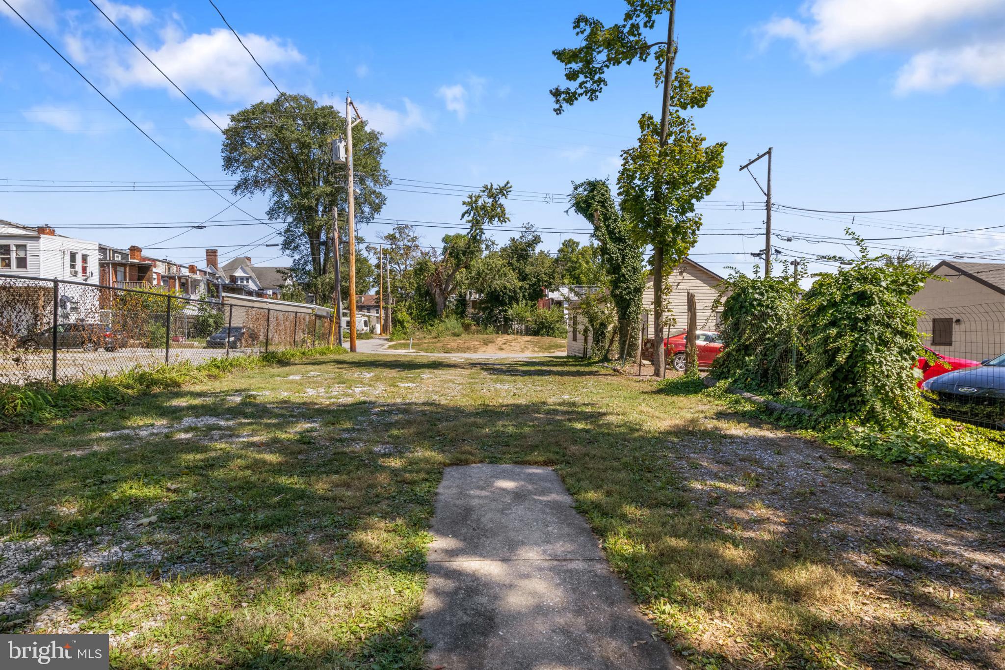 721 South George Street York, PA 17401 - Photo 59 of 78 a view of a garden with a tree