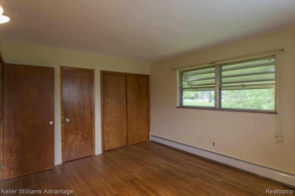 16370 Rougeway Street Livonia, MI 48154 - Photo 15 of 28 Rougeway_16370-18.jpg