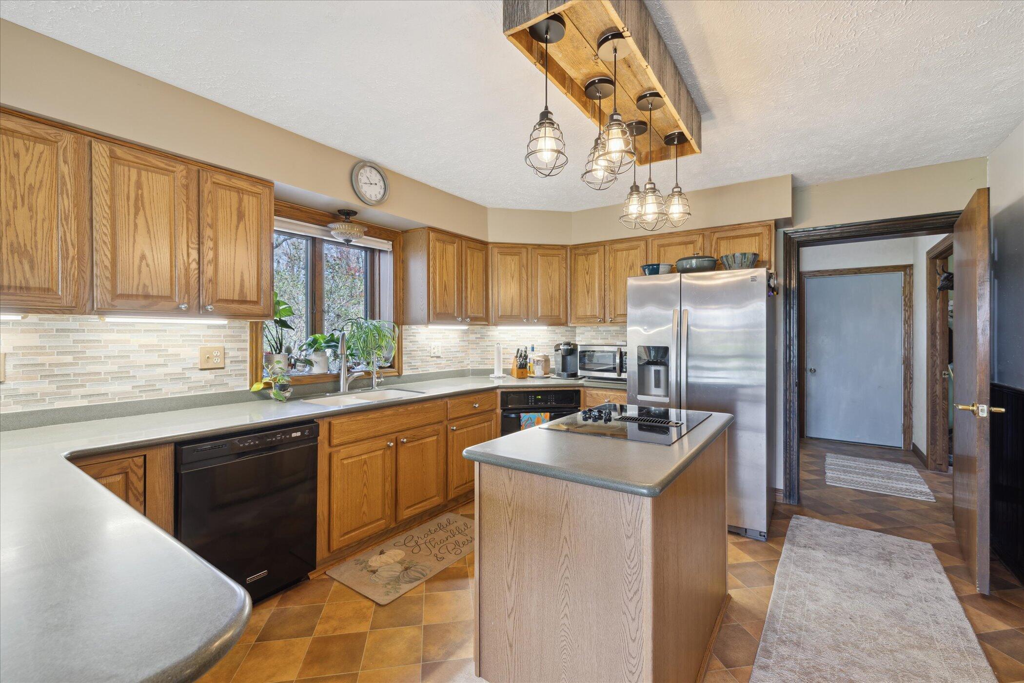 2929 East Frost Road Williamston, MI 48895 - Photo 13 of 58 13-2929-E-Frost-Rd-Williamston-MI-48895-