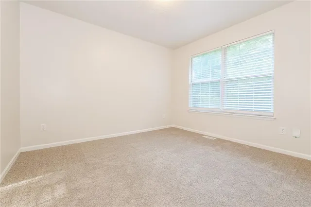 $3,080 | 9305 North Harrison Street, Kansas City, MO 64155