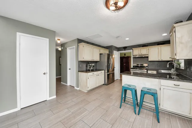 $299,000 | 1450 Country Park Drive, Katy, TX 77450