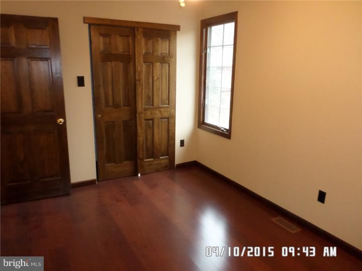 211 Hooton Road Mount Laurel, NJ 08054 - Photo 21 of 25 Bedroom 3