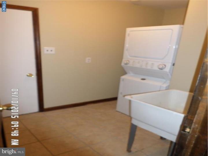 211 Hooton Road Mount Laurel, NJ 08054 - Photo 23 of 25 Laundry Room