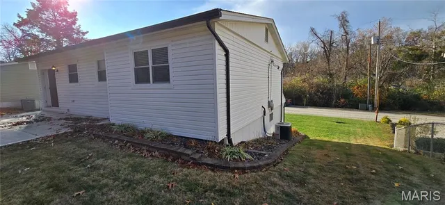 $230,000 | 2164 Heather Lane, High Ridge, MO 63049