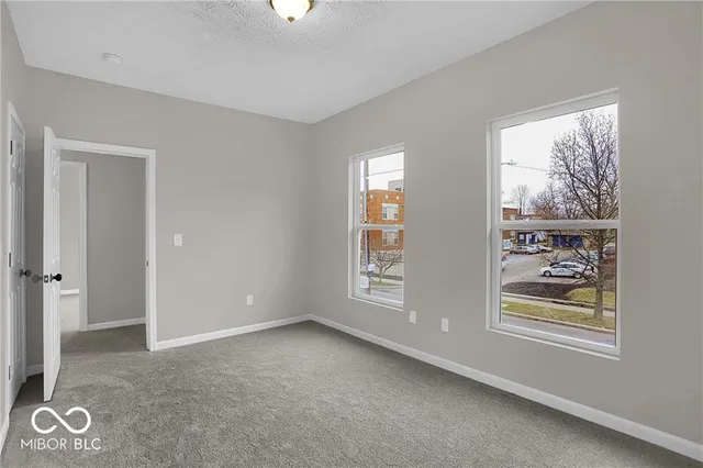 $2,900 | 942 Jefferson Avenue, Indianapolis, IN 46201