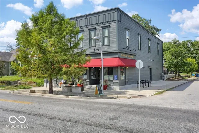 $2,900 | 942 Jefferson Avenue, Indianapolis, IN 46201