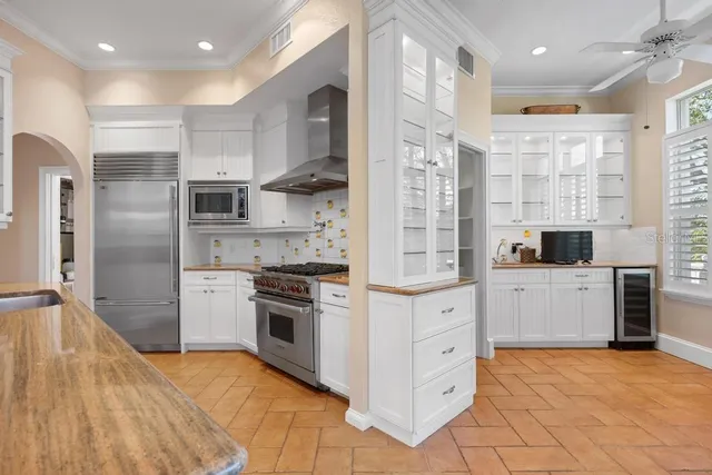 $2,799,000 | 512 77th Street, Holmes Beach, FL 34217