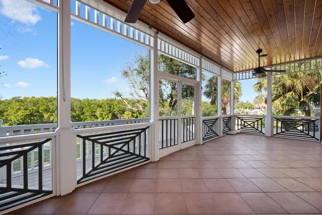 $2,799,000 | 512 77th Street, Holmes Beach, FL 34217
