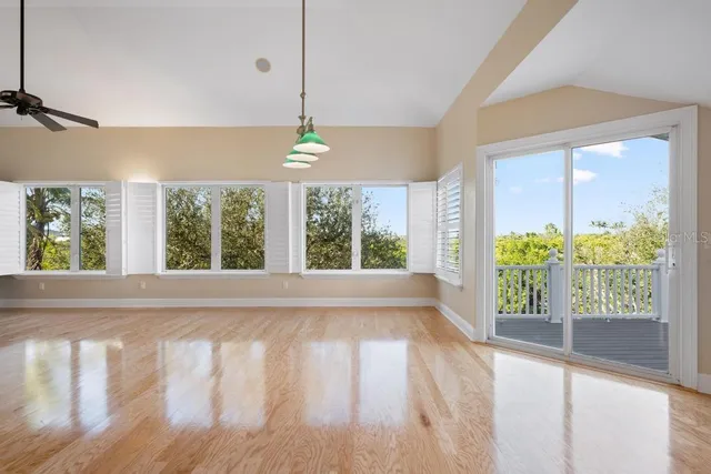 $2,799,000 | 512 77th Street, Holmes Beach, FL 34217