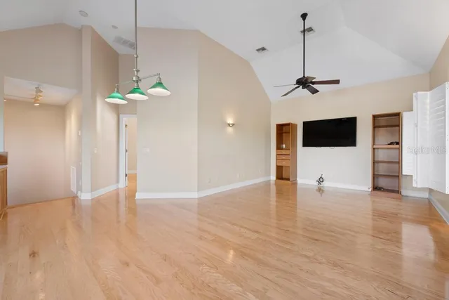 $2,799,000 | 512 77th Street, Holmes Beach, FL 34217