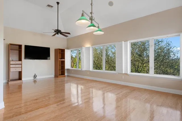 $2,799,000 | 512 77th Street, Holmes Beach, FL 34217