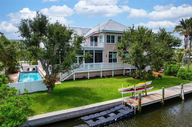 $2,799,000 | 512 77th Street, Holmes Beach, FL 34217