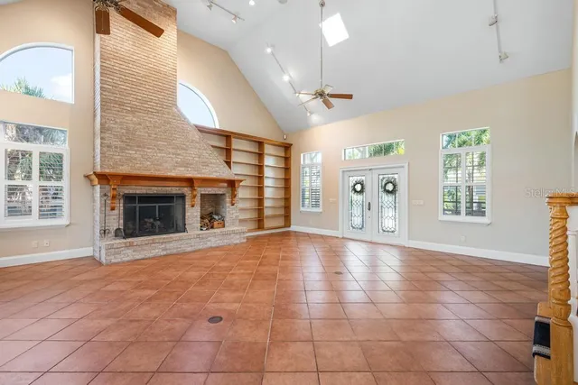 $2,799,000 | 512 77th Street, Holmes Beach, FL 34217