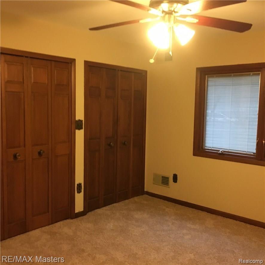 22005 King Road Trenton, MI 48183 - Photo 12 of 28 Bedroom