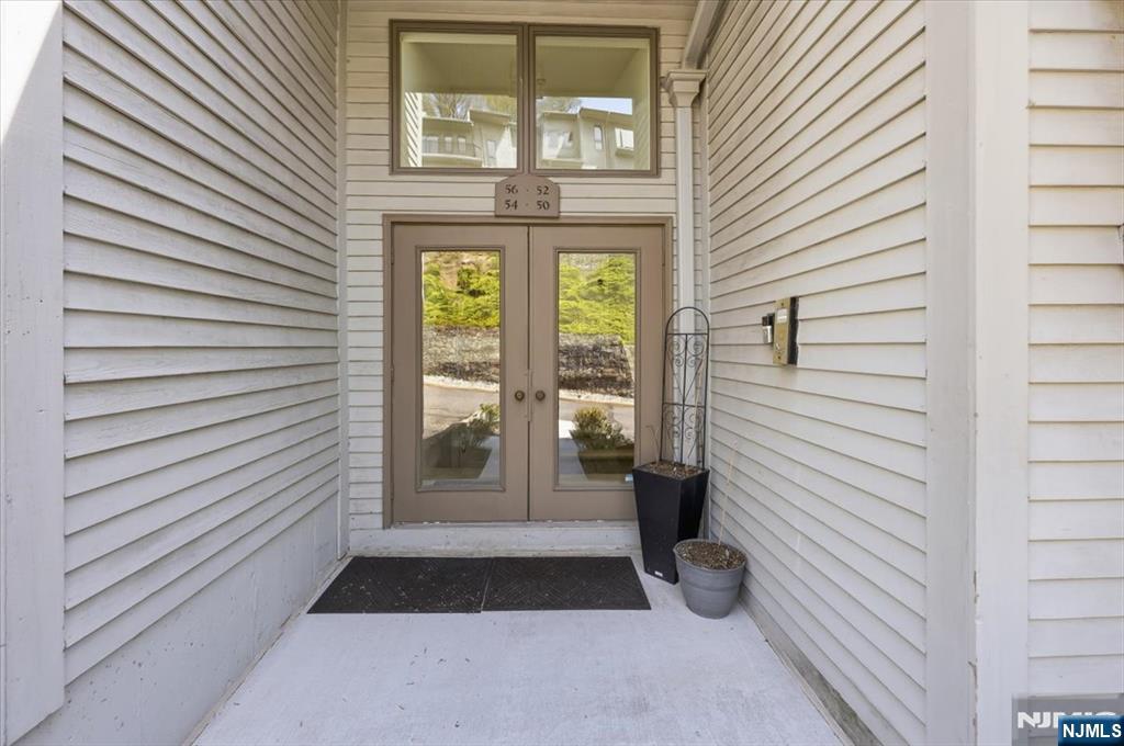 52 Adams Terrace Clifton, NJ 07013 - Photo 2 of 43
