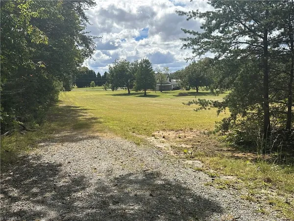 $925,000 | 8410 Linville Road, Oak Ridge, NC 27310