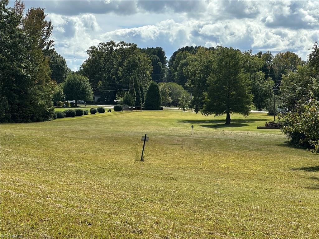 8410 Linville Road Oak Ridge, NC 27310 - Photo 18 of 37