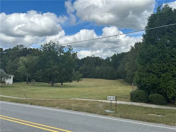 $925,000 | 8410 Linville Road, Oak Ridge, NC 27310