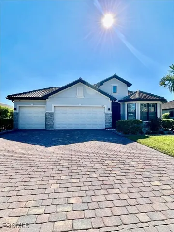a view of house with outdoor space