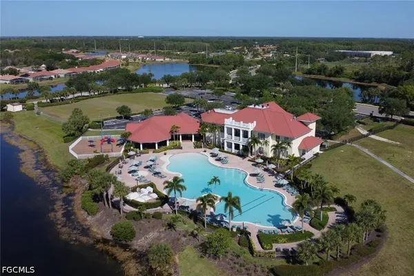$4,900 | 3425 Hampton Boulevard, Fort Myers, FL 33905