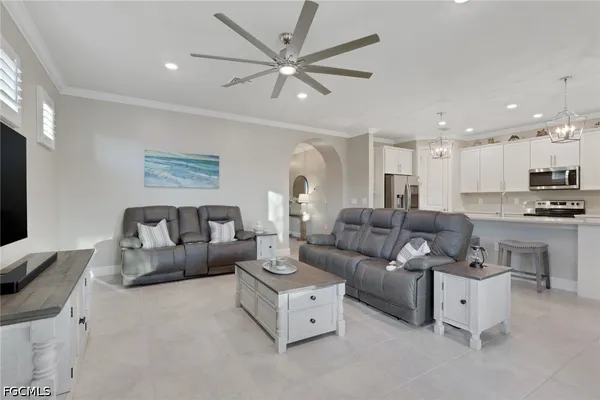 $4,900 | 3425 Hampton Boulevard, Fort Myers, FL 33905