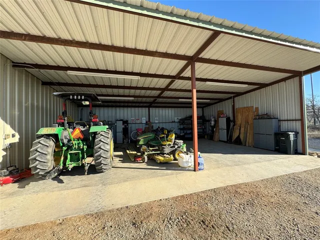 $6,000,000 | 4636 Halsell Ranch Road, Jacksboro, TX 76458