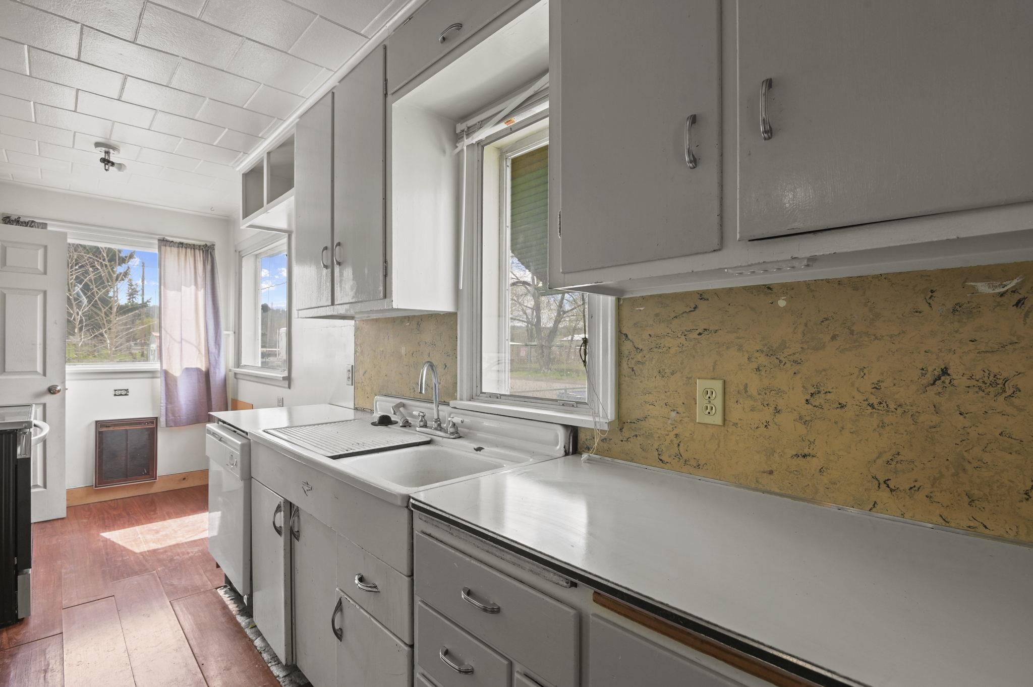 215 South Custer Road Spokane Valley, WA 99212 - Photo 7 of 20