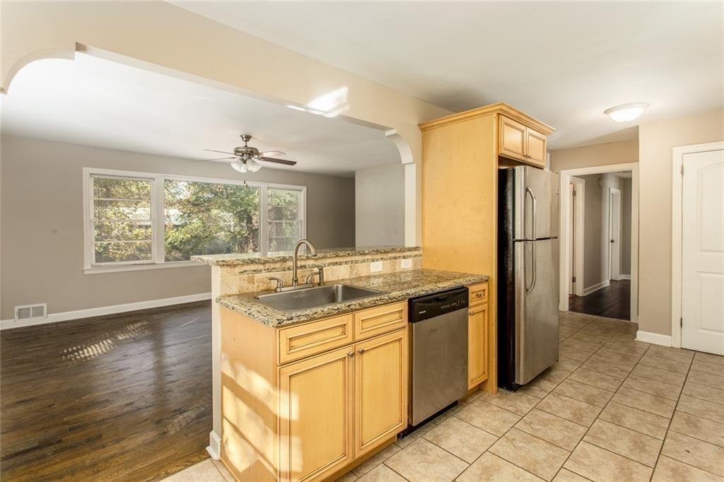 2720 Stonecreek Road Smyrna, GA 30080 - Photo 10 of 35