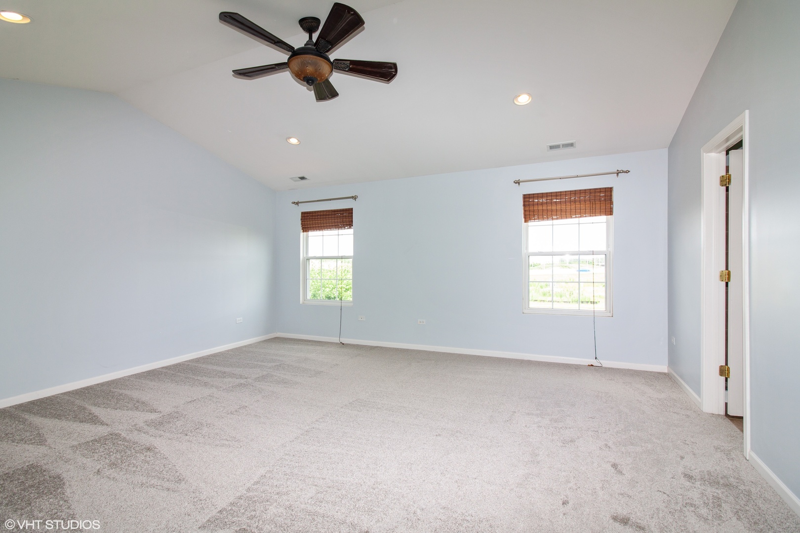 348 Stonegate Road Bolingbrook, IL 60440 - Photo 18 of 30